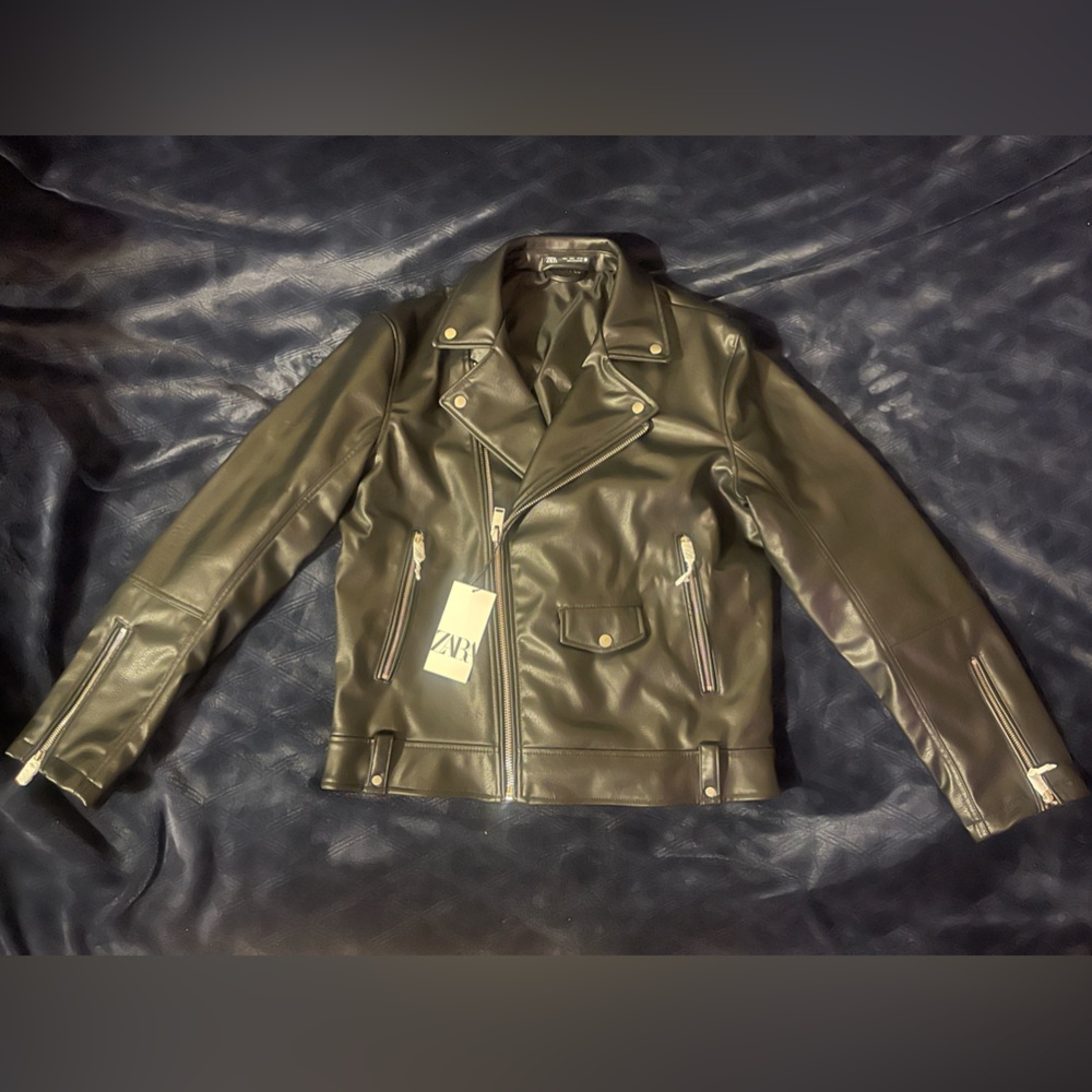 ZARA Men’s Leather Faux Leather Jacket brand new.